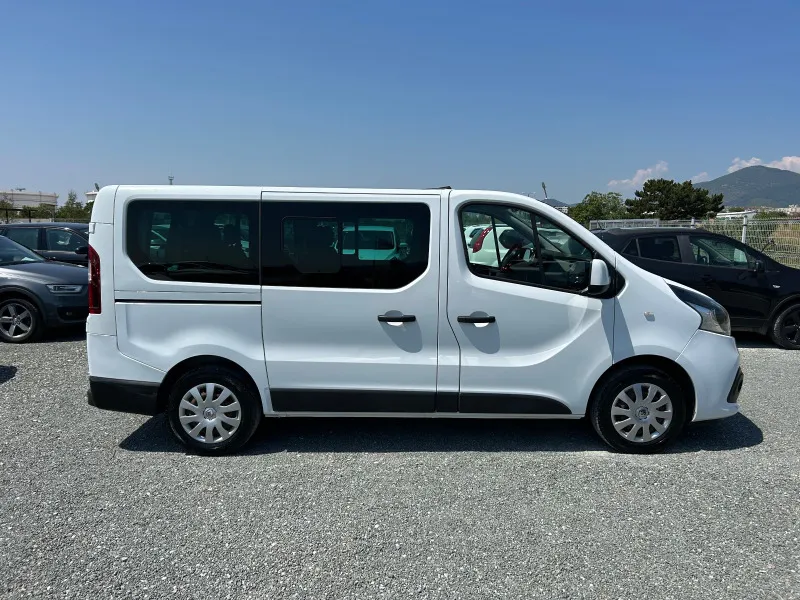 Renault Trafic (KATO НОВА) Image 4