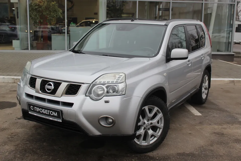 Nissan X-Trail Image 1